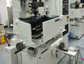 机器设备喷涂翻修